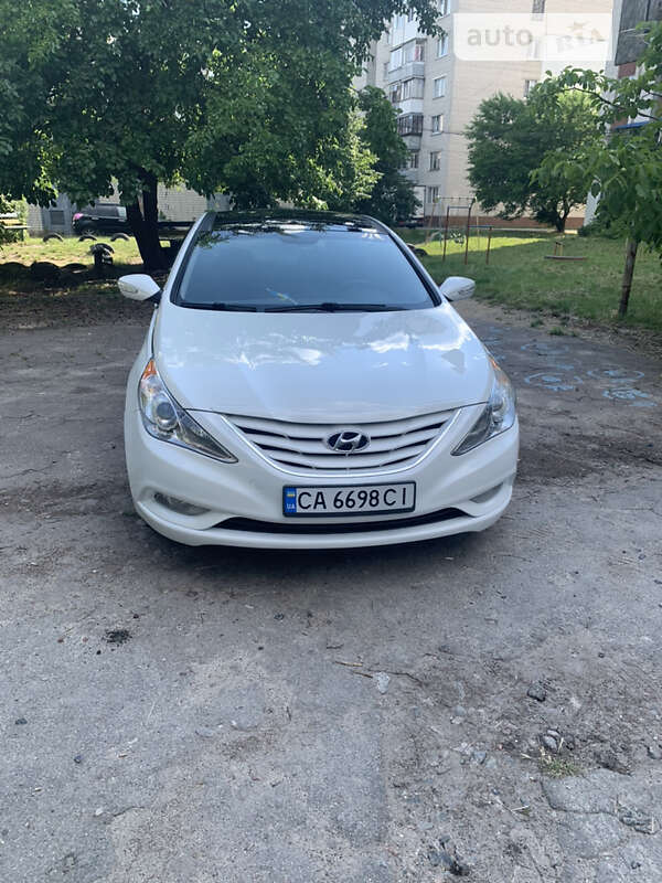 Седан Hyundai Sonata 2011 в Черкасах