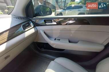 Седан Hyundai Sonata 2015 в 