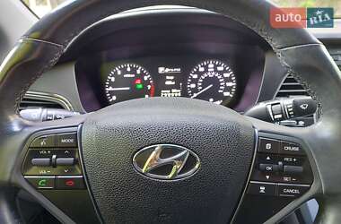 Седан Hyundai Sonata 2015 в 