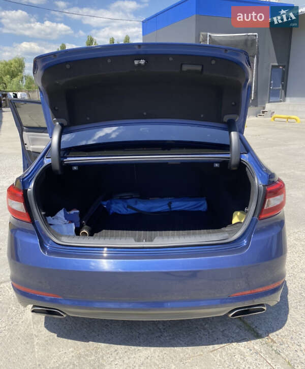 Седан Hyundai Sonata 2015 в Могилів-Подільському