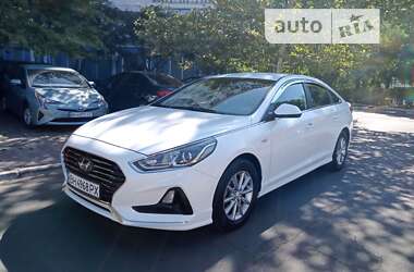 Седан Hyundai Sonata 2017 в Одессе