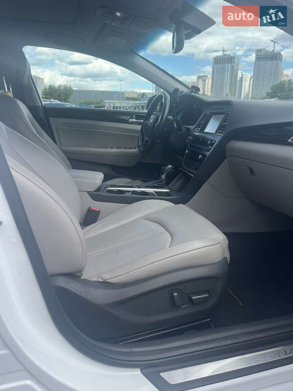 Седан Hyundai Sonata 2015 в Києві