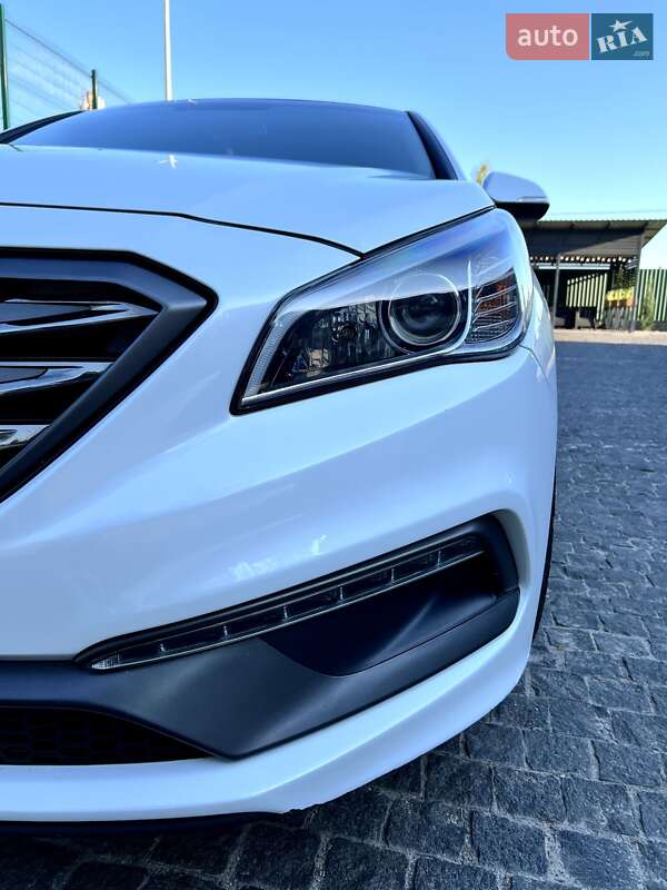 Седан Hyundai Sonata 2015 в Коростышеве