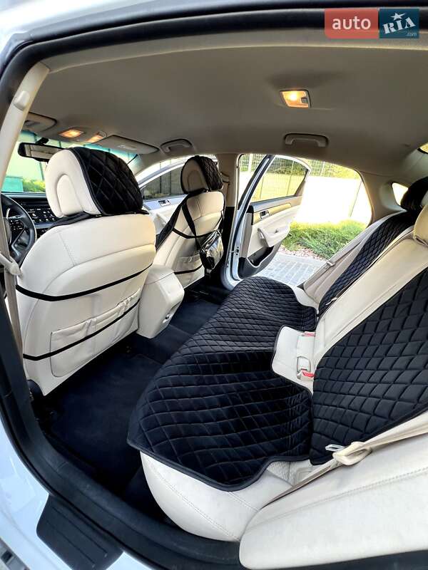 Седан Hyundai Sonata 2015 в Коростышеве