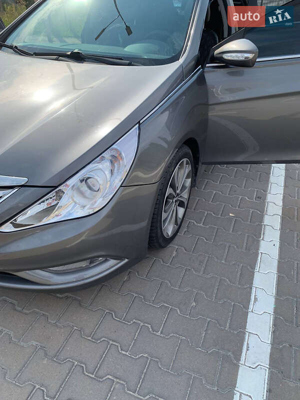 Седан Hyundai Sonata 2014 в Киеве
