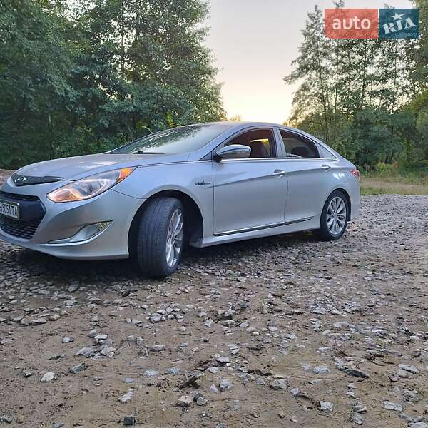 Седан Hyundai Sonata 2012 в 
