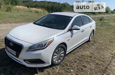 Седан Hyundai Sonata 2015 в Львове