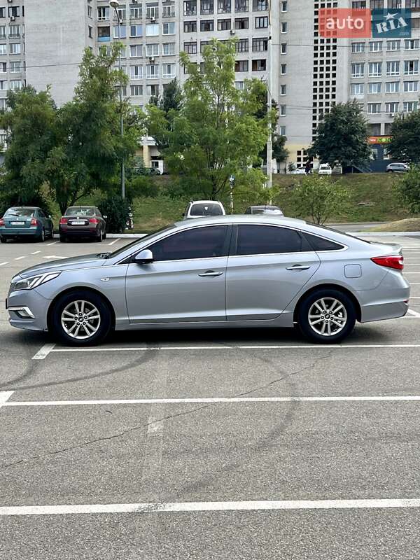 Седан Hyundai Sonata 2015 в Києві