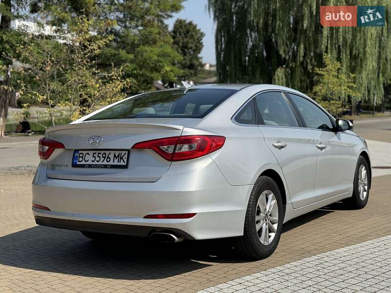 Седан Hyundai Sonata 2016 в Львове