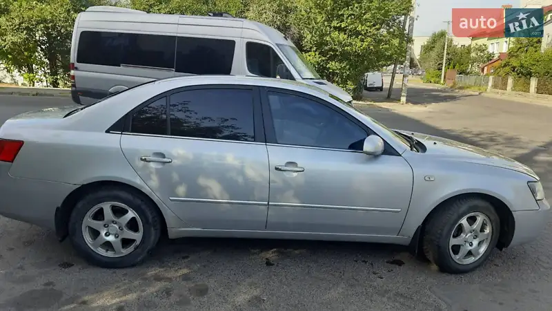 Hyundai Sonata