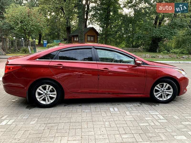 Седан Hyundai Sonata 2014 в Дрогобичі