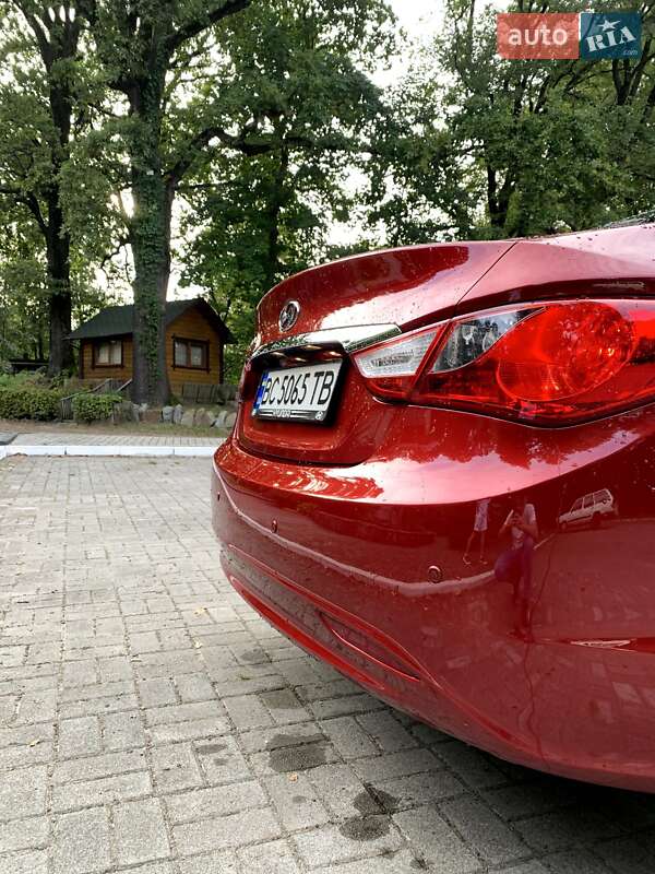 Седан Hyundai Sonata 2014 в Дрогобичі