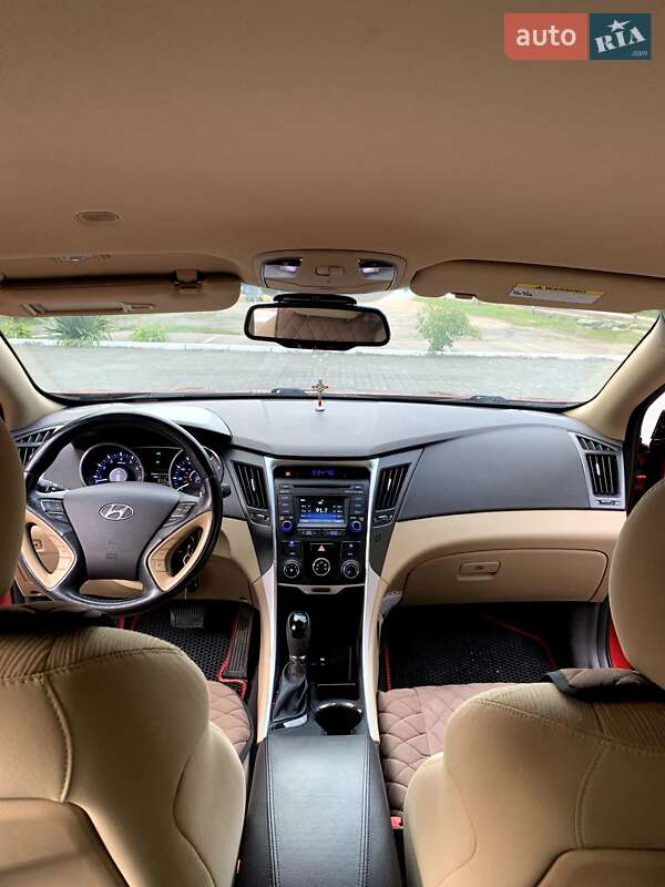 Седан Hyundai Sonata 2014 в Дрогобичі