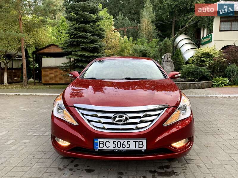 Седан Hyundai Sonata 2014 в Дрогобичі