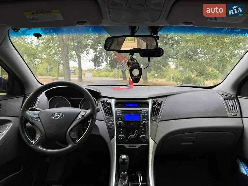 Седан Hyundai Sonata 2012 в Кропивницькому