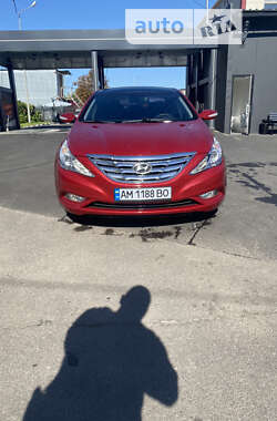 Седан Hyundai Sonata 2010 в Коростене