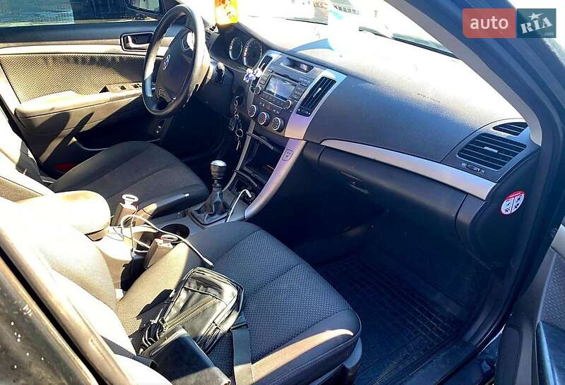 Седан Hyundai Sonata 2009 в Умані