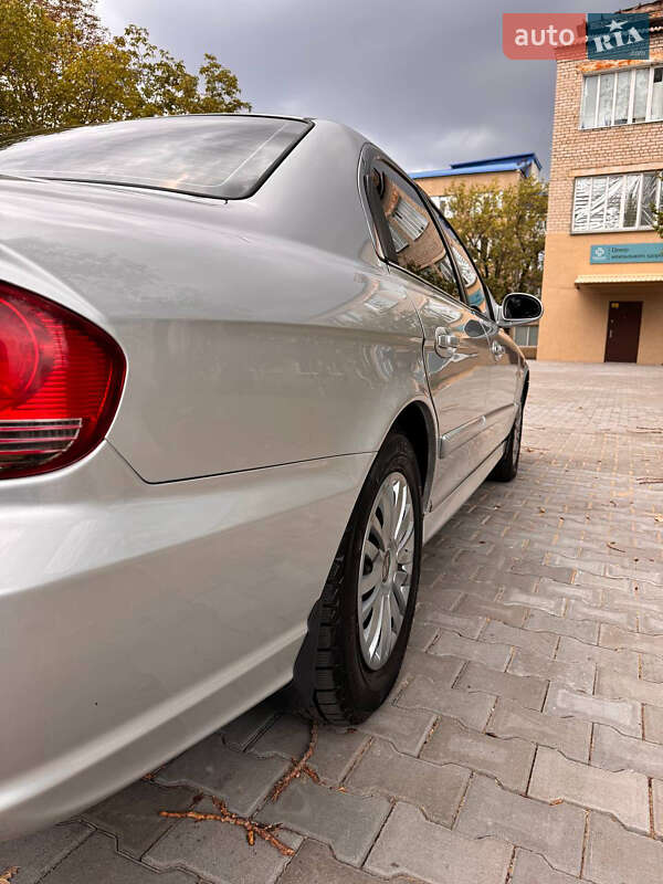 Седан Hyundai Sonata 2003 в Подольске