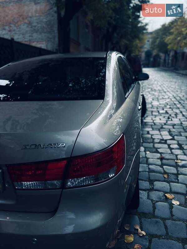Седан Hyundai Sonata 2006 в Чернівцях