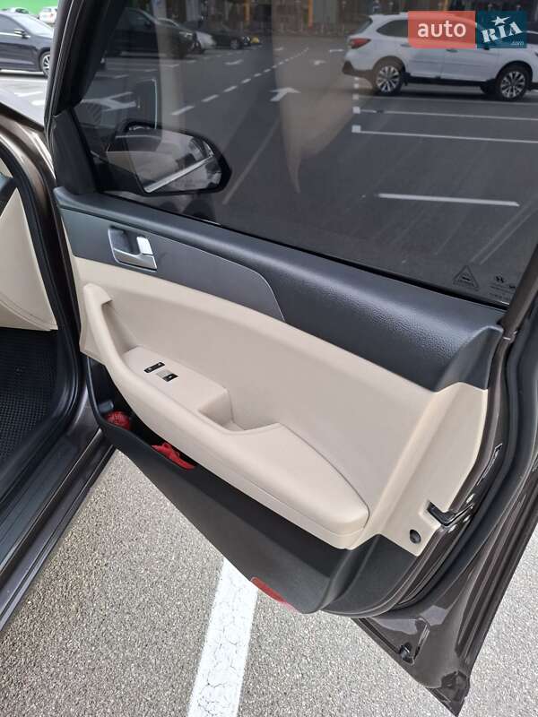 Седан Hyundai Sonata 2016 в Києві