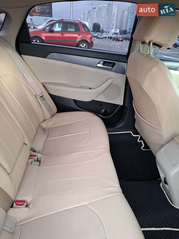 Седан Hyundai Sonata 2016 в Києві