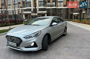 Седан Hyundai Sonata 2018 в Киеве