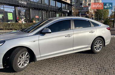 Седан Hyundai Sonata 2018 в Киеве