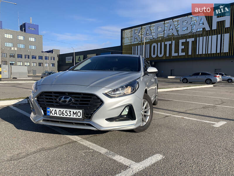 Седан Hyundai Sonata 2018 в Киеве