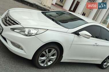 Седан Hyundai Sonata 2011 в Жовтих Водах