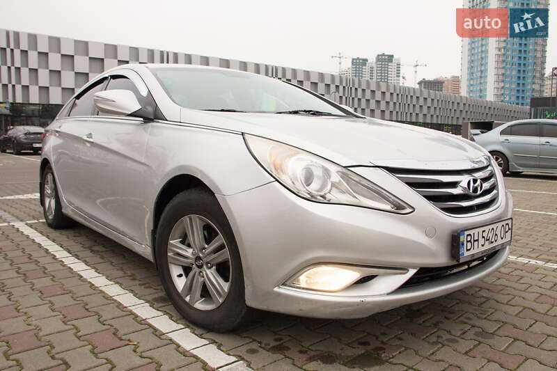 Hyundai Sonata 2013