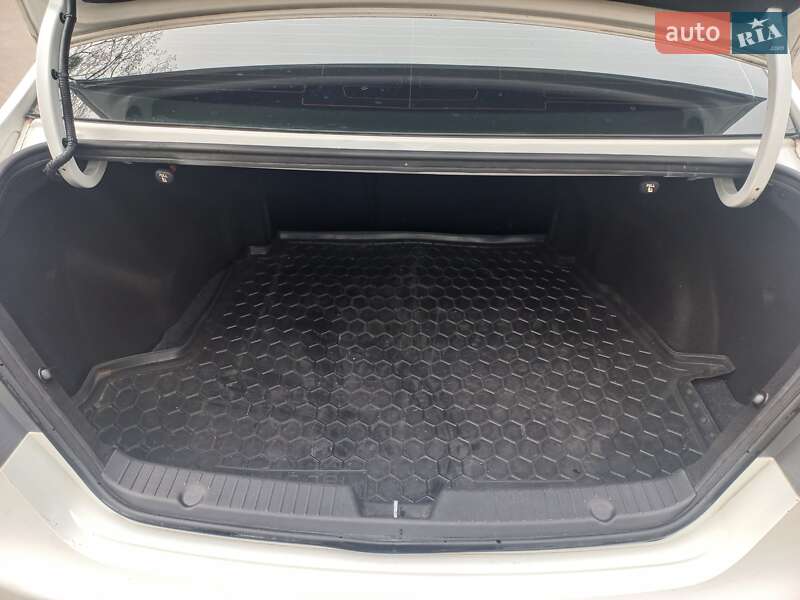 Седан Hyundai Sonata 2013 в Киеве
