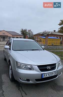 Седан Hyundai Sonata 2005 в Краснограді