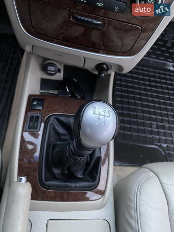 Седан Hyundai Sonata 2005 в Краснограді