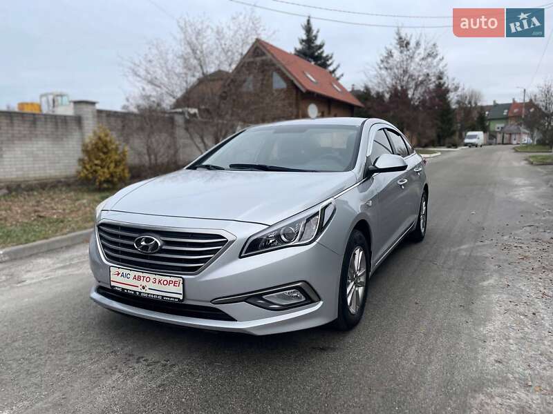 Седан Hyundai Sonata 2016 в Киеве