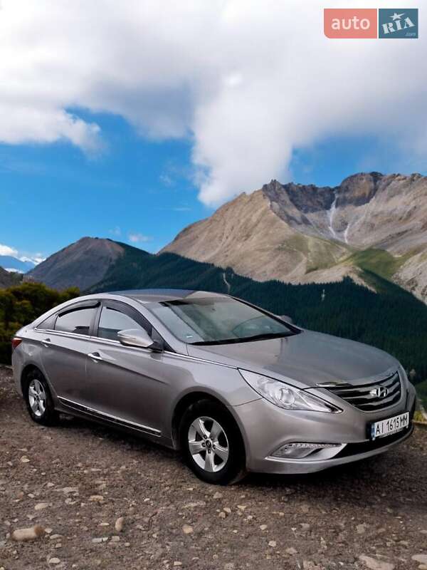 Седан Hyundai Sonata 2014 в Черновцах