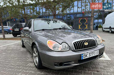 Седан Hyundai Sonata 2004 в 