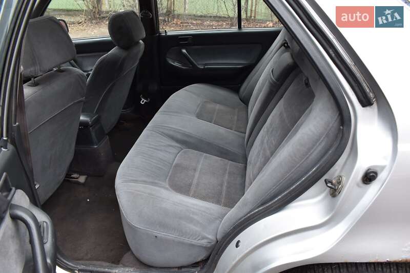 Седан Hyundai Sonata 1991 в Киеве