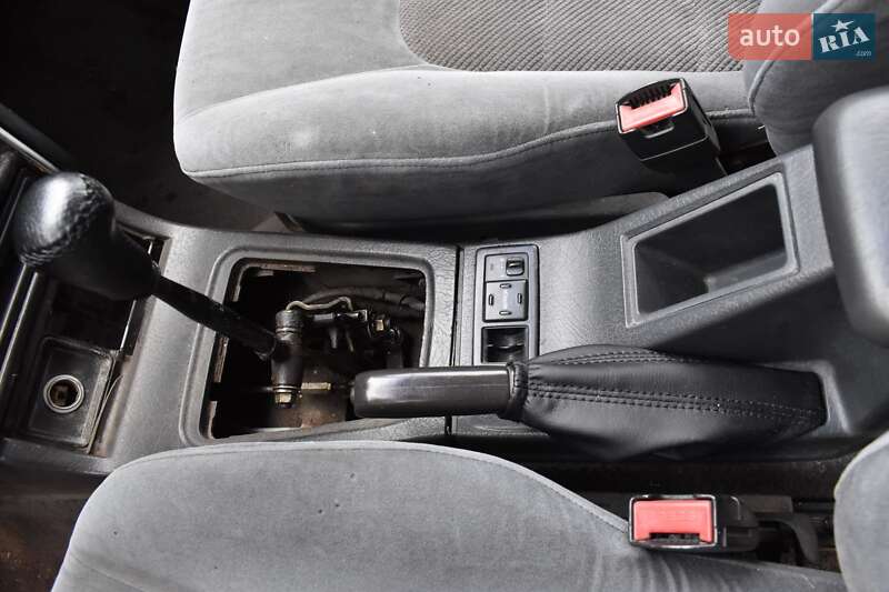 Седан Hyundai Sonata 1991 в Киеве