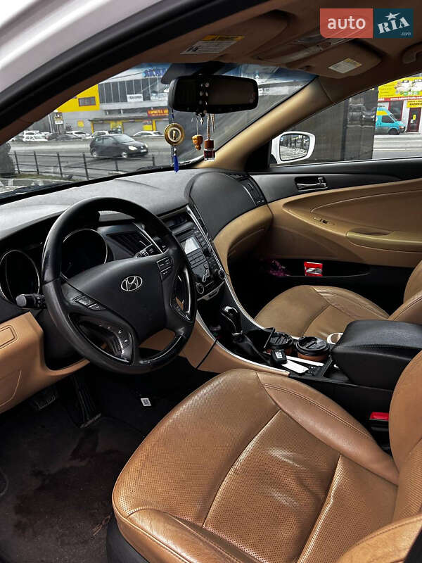 Седан Hyundai Sonata 2012 в Тернополі
