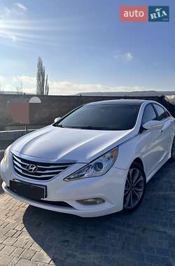 Седан Hyundai Sonata 2014 в Могилів-Подільському