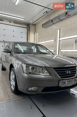 Седан Hyundai Sonata 2008 в Чернигове