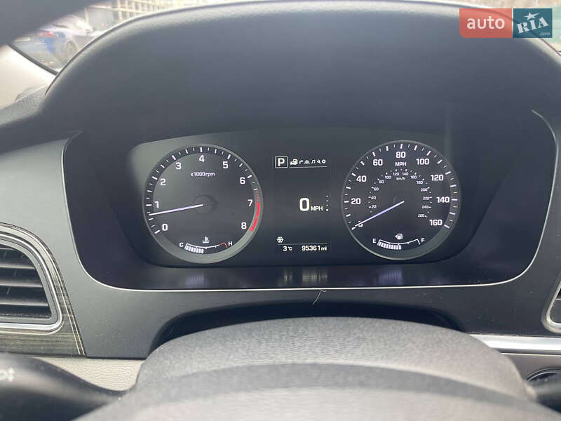 Седан Hyundai Sonata 2015 в Киеве