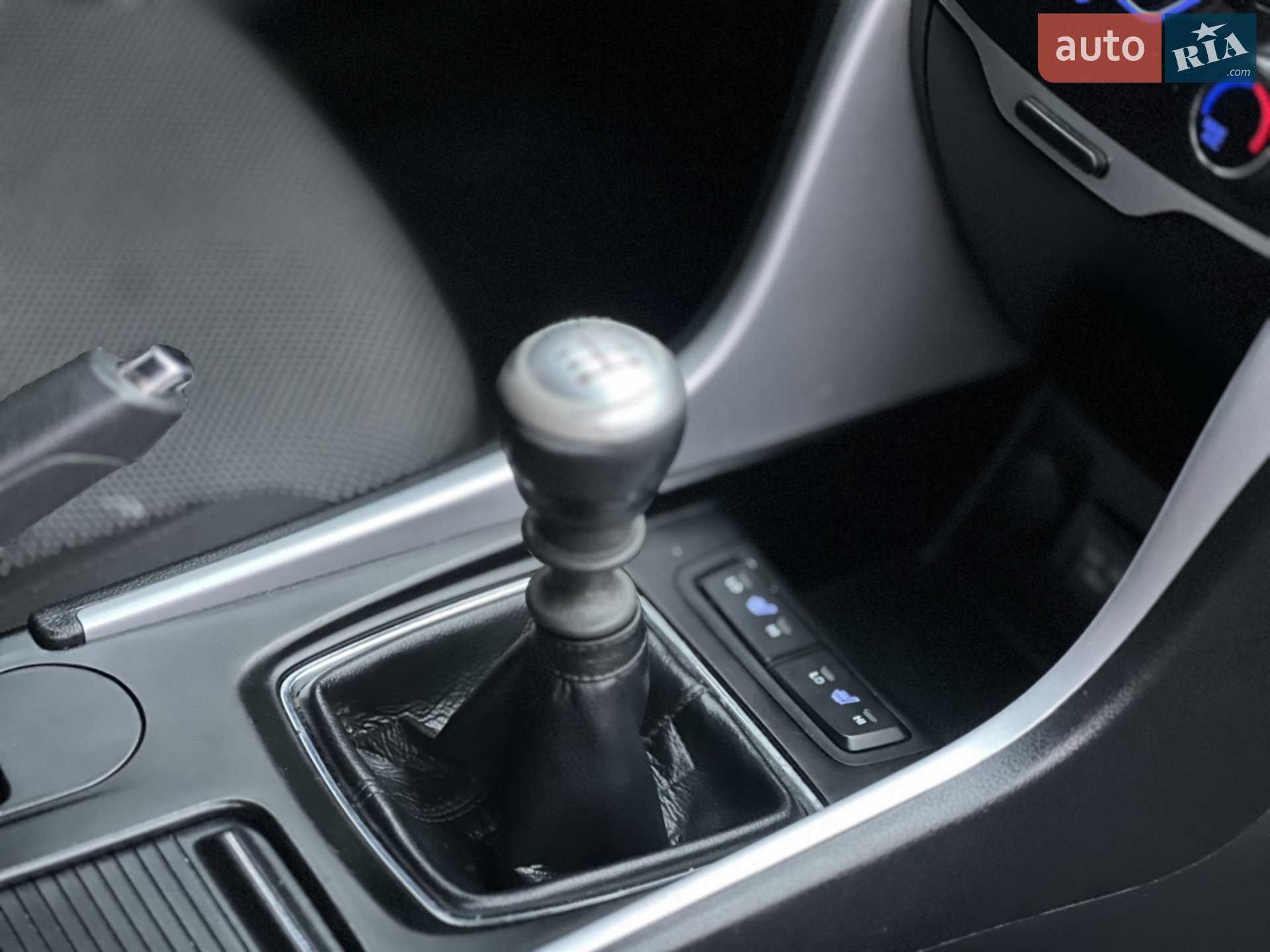 2010 Hyundai Sonata - мініатюра 41