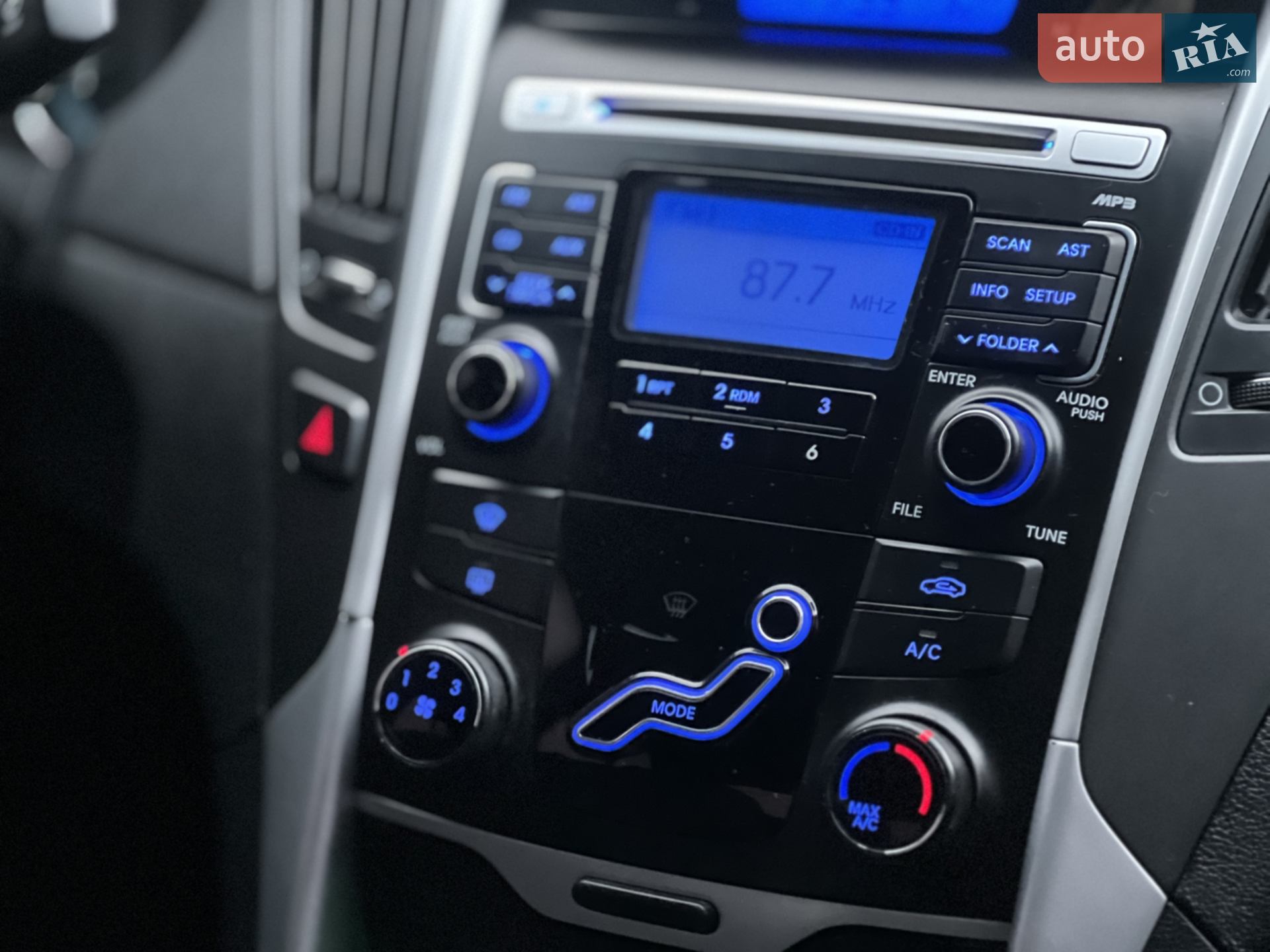 2010 Hyundai Sonata - мініатюра 67