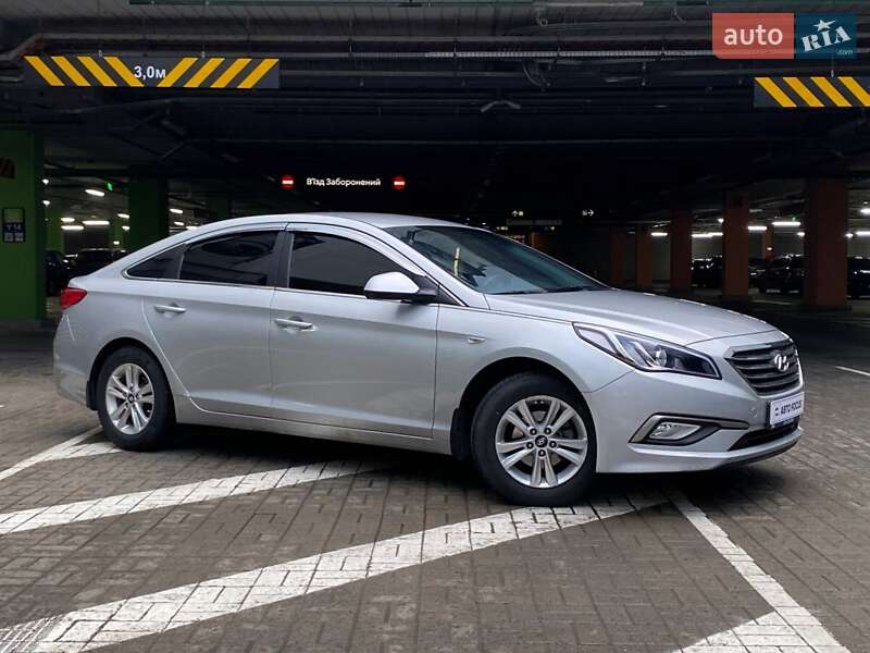 Седан Hyundai Sonata 2015 в Киеве