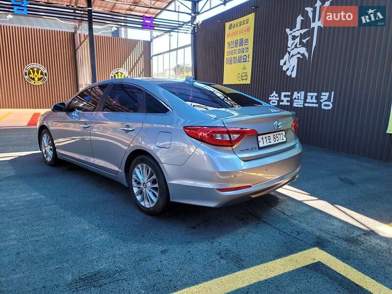 Седан Hyundai Sonata 2015 в Николаеве