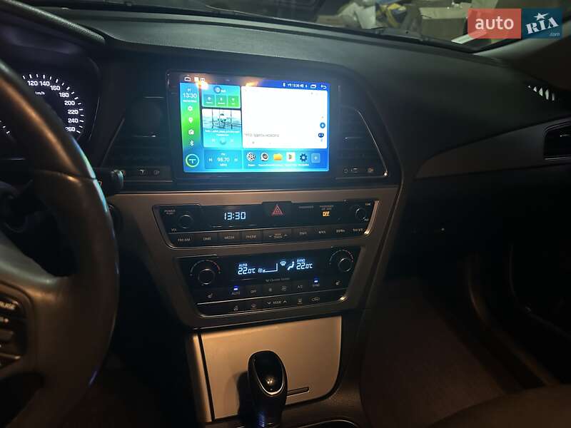 Седан Hyundai Sonata 2015 в Николаеве