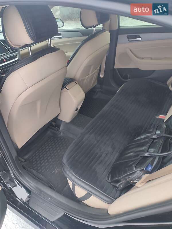 Седан Hyundai Sonata 2017 в Клавдиевом-Тарасове