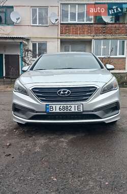 Седан Hyundai Sonata 2015 в Кобеляках