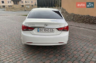 Седан Hyundai Sonata 2013 в Бучаче